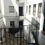 Luminoso Y Amplio Apartamento En El Centro Historico De Sevilla